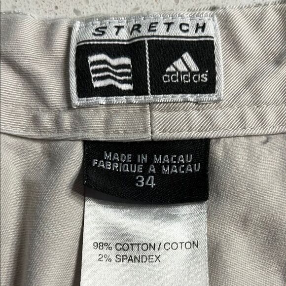Adidas Tan Khaki Vintage Cargo Stretch Shorts with Textured Fabric Size 34/8.5 - Picture 2 of 8